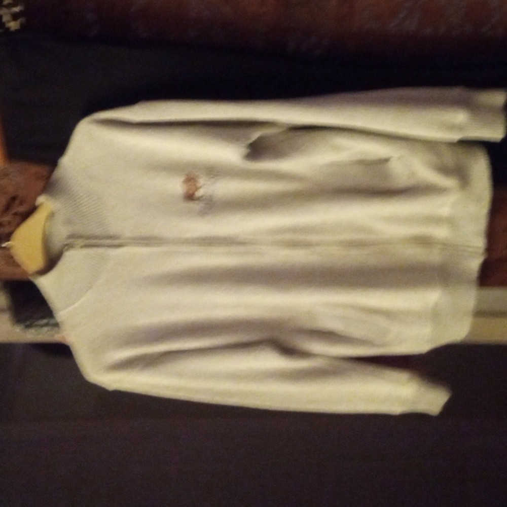 Men's sweater, size M , like new, zippered front, Yellowstone national park.